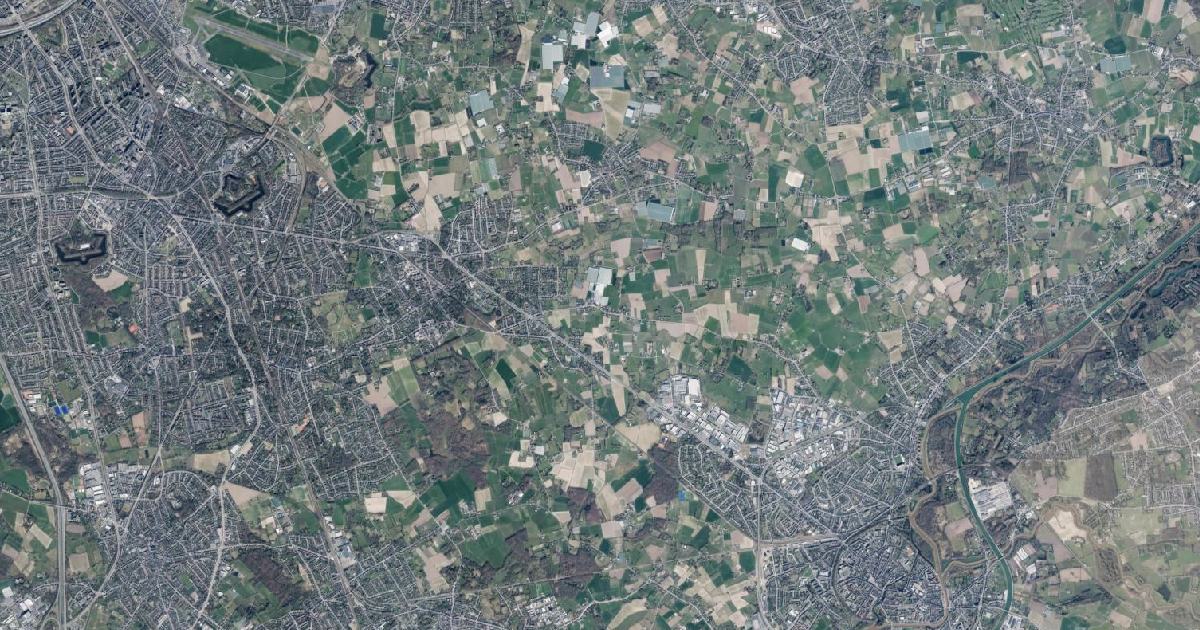 Luchtfoto van Boechout met de gemeentegrens