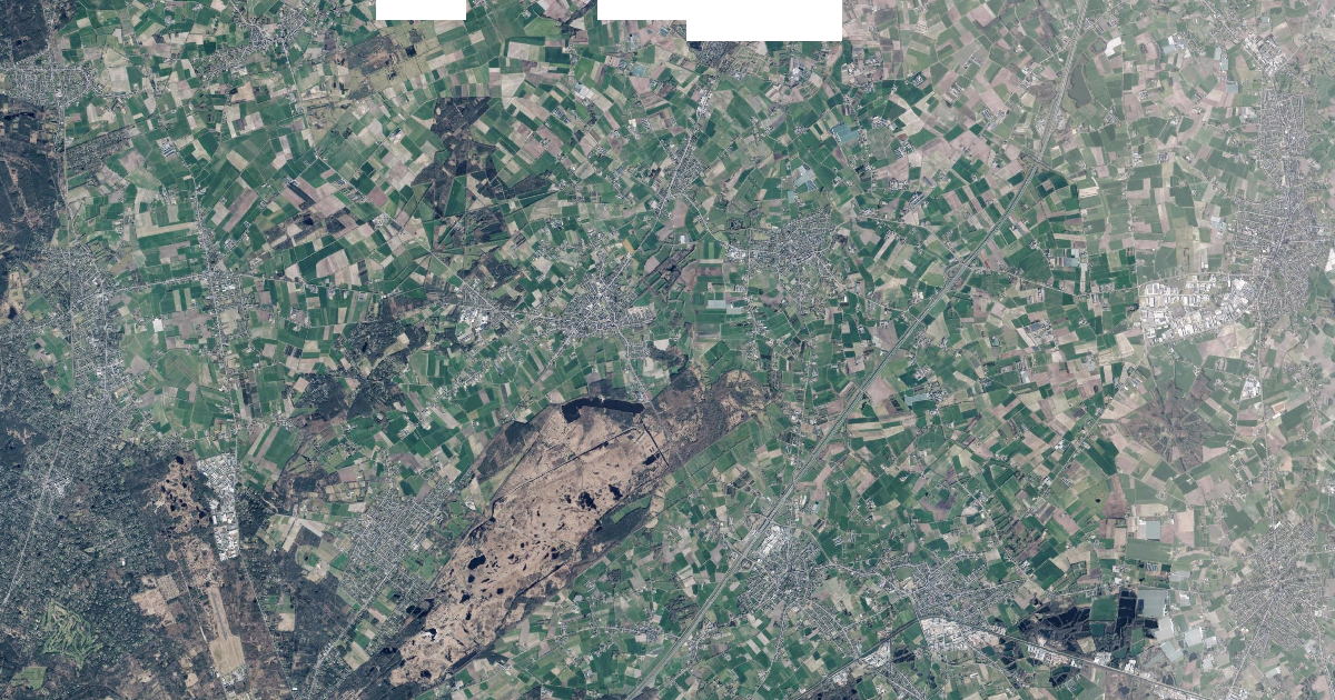 Luchtfoto van Wuustwezel met de gemeentegrens