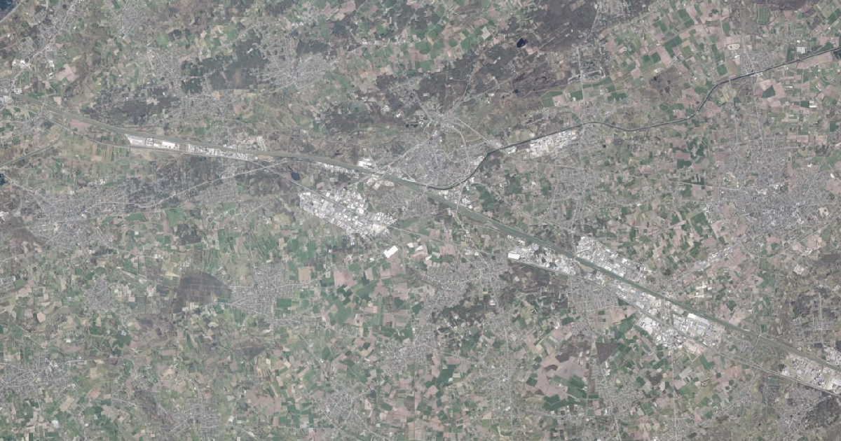 Luchtfoto van Herentals met de gemeentegrens