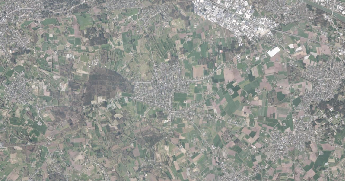 Luchtfoto van Herenthout met de gemeentegrens