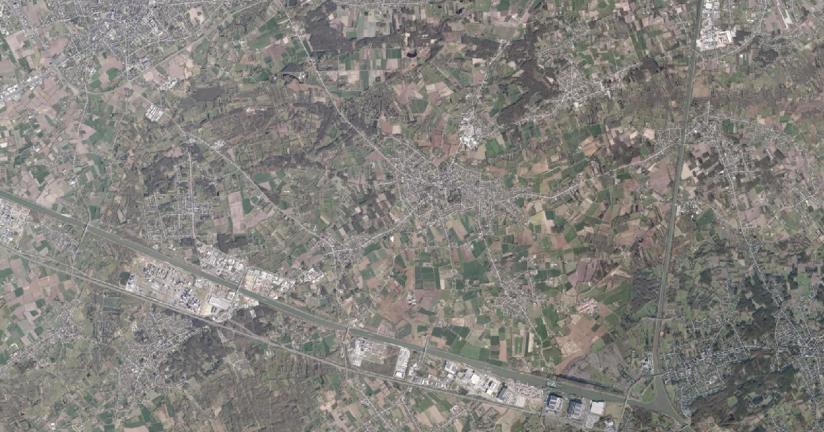 Luchtfoto van Meerhout met de gemeentegrens
