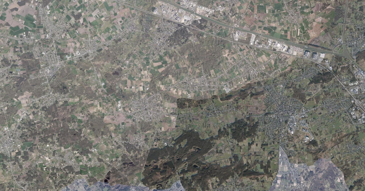 Luchtfoto van Laakdal met de gemeentegrens