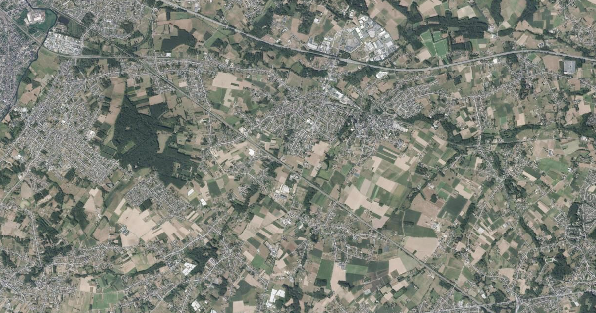 Luchtfoto van Ternat met de gemeentegrens