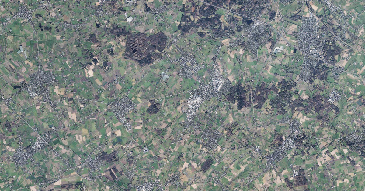 Luchtfoto van Zedelgem met de gemeentegrens