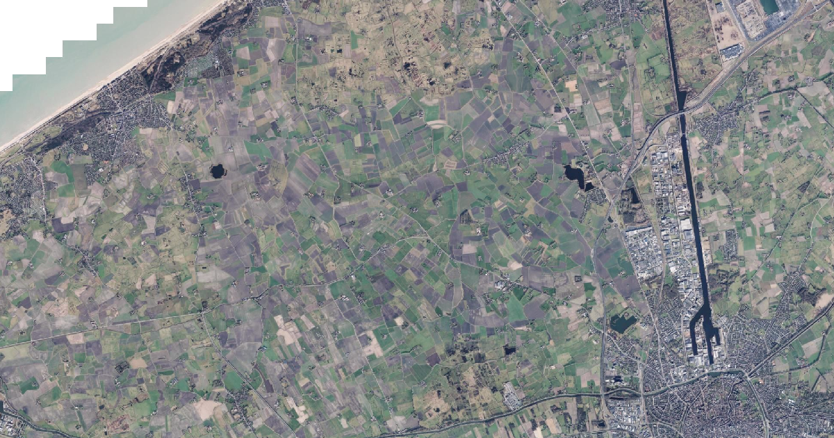 Luchtfoto van Zuienkerke met de gemeentegrens
