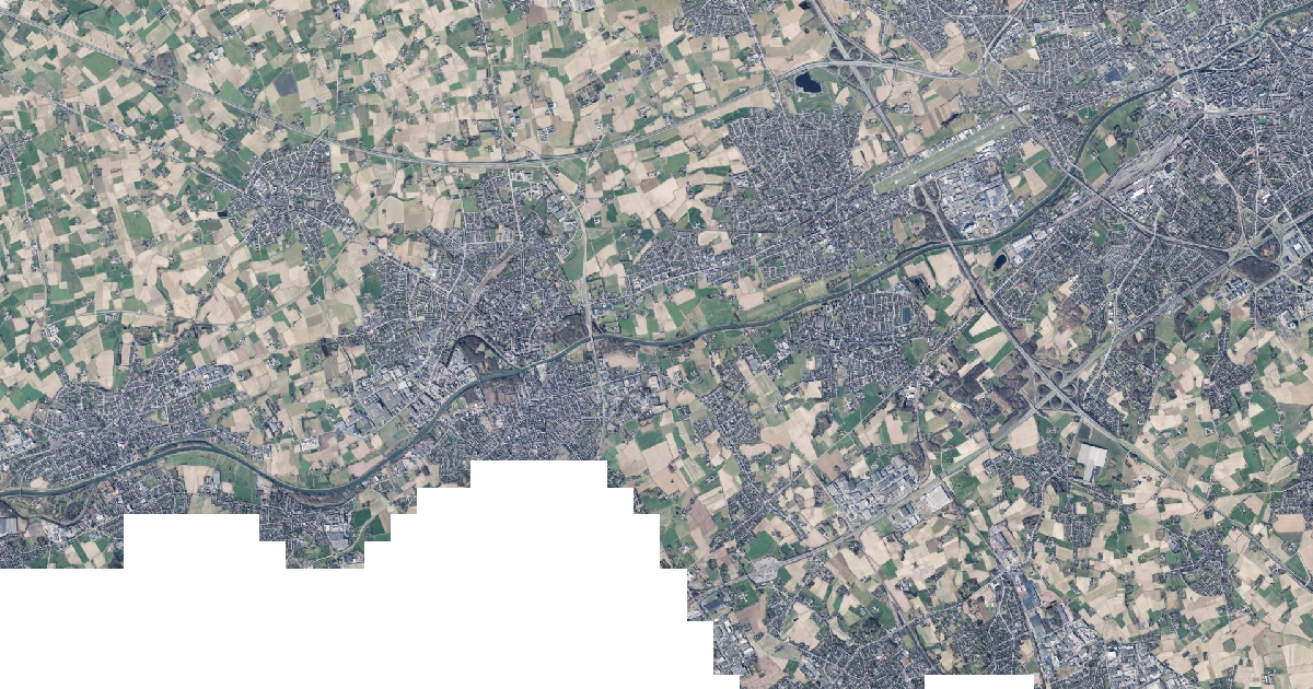Luchtfoto van Menen met de gemeentegrens