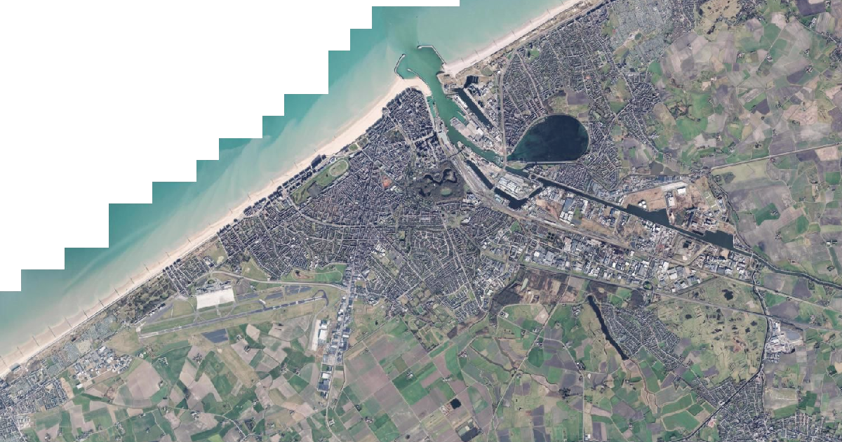 Luchtfoto van Oostende met de gemeentegrens