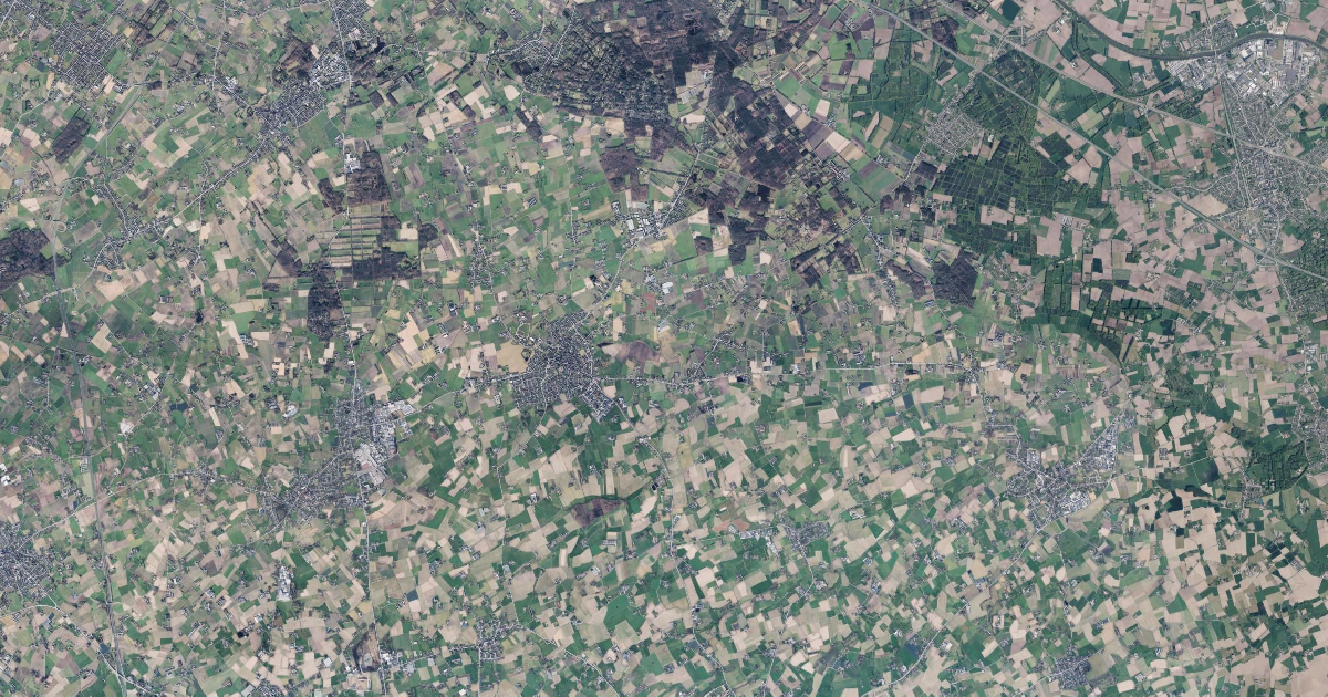 Luchtfoto van Wingene met de gemeentegrens