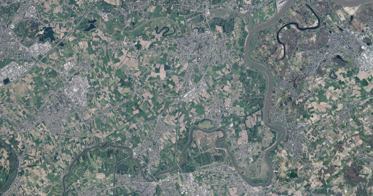 Luchtfoto van Hamme met de gemeentegrens