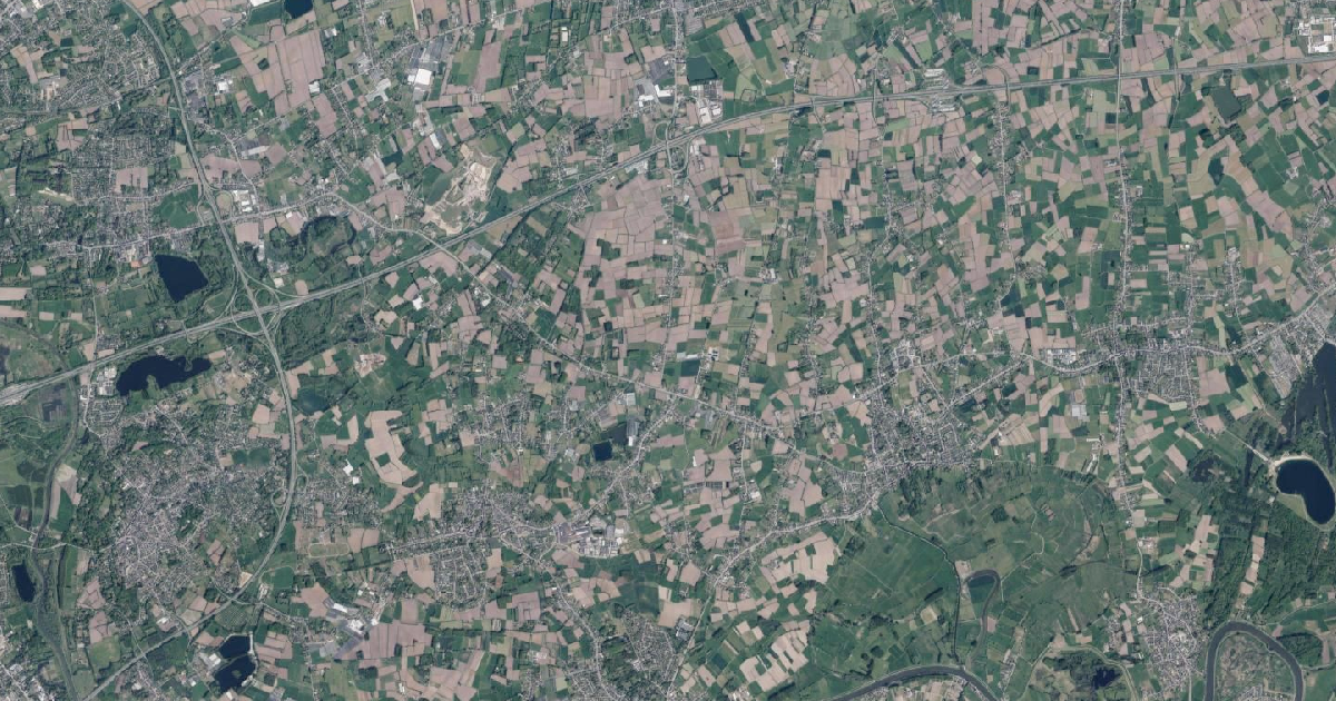 Luchtfoto van Laarne met de gemeentegrens