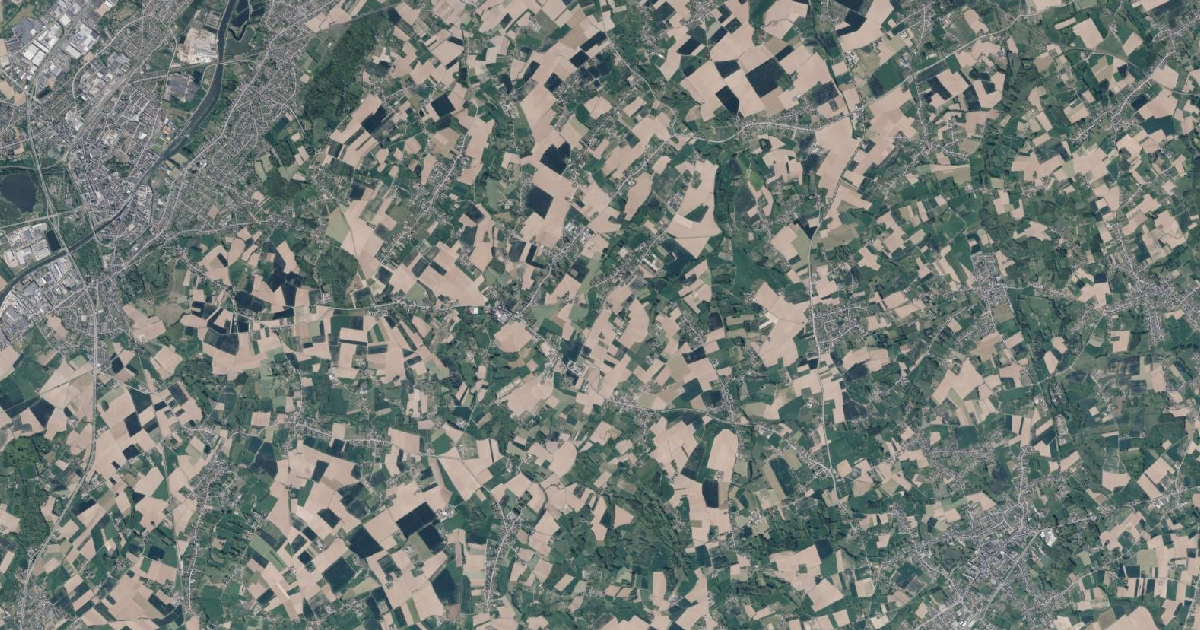 Luchtfoto van Horebeke met de gemeentegrens