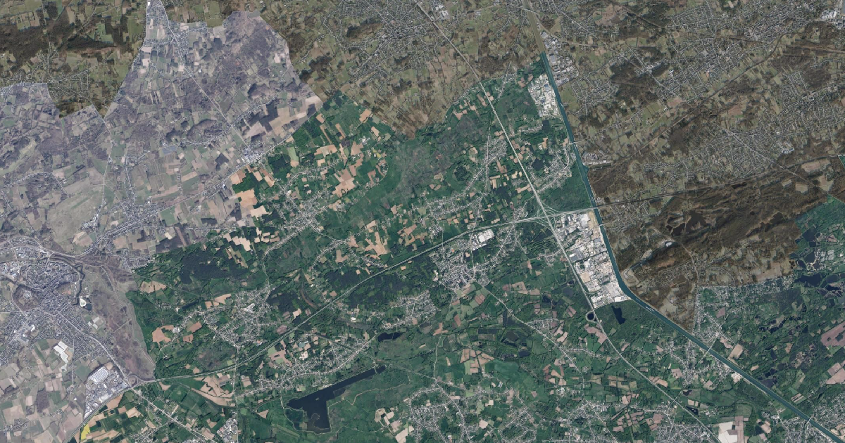 Luchtfoto van Lummen met de gemeentegrens