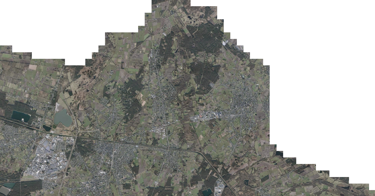 Luchtfoto van Hamont-Achel met de gemeentegrens