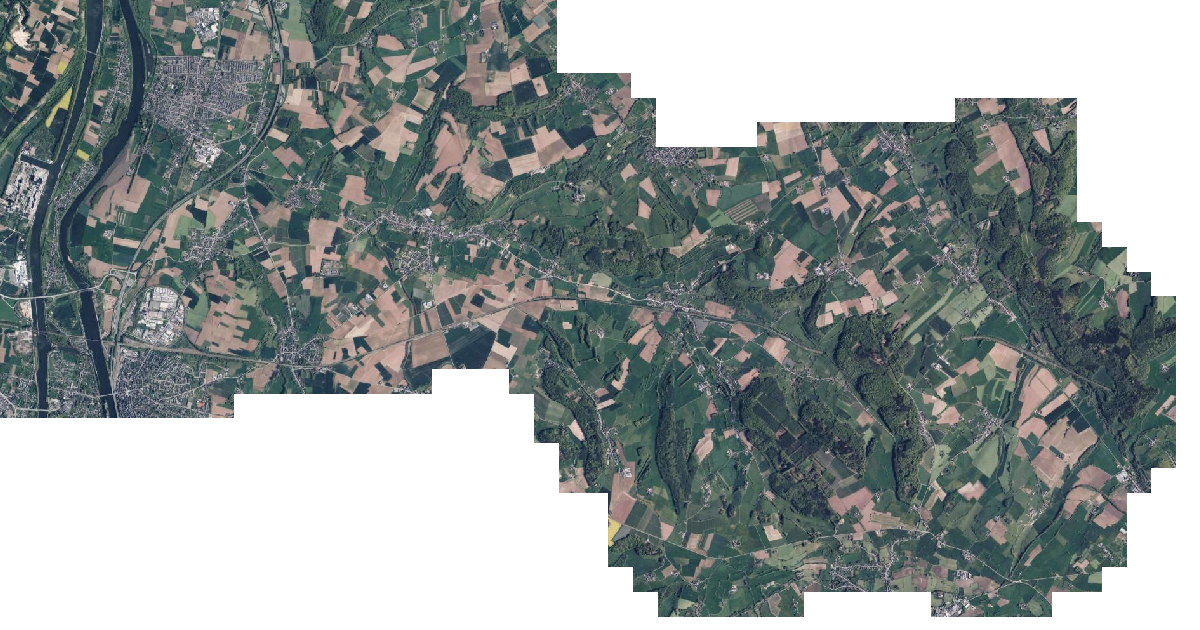 Luchtfoto van Voeren met de gemeentegrens